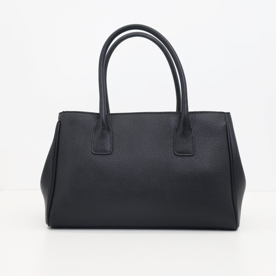 Vitale by Myriad Roma tote in black pebbled leather, front view with two top handles on a white background